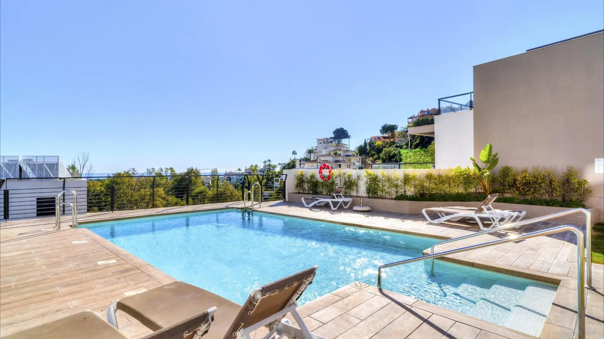 Marbella Lakes - 3 Bedroom Apartment 0*,  Spain