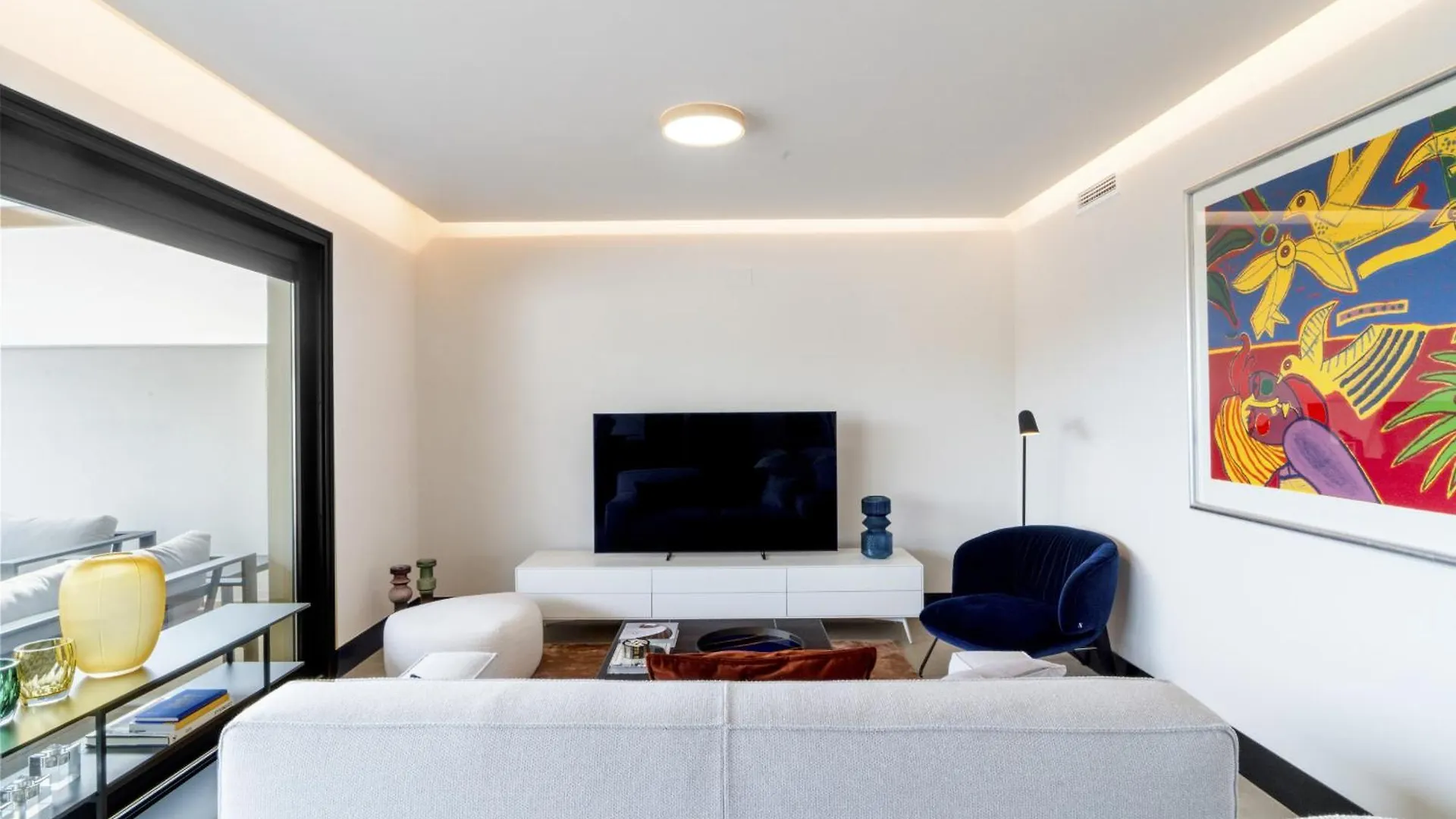 Marbella Lakes - 3 Bedroom Apartment Spain